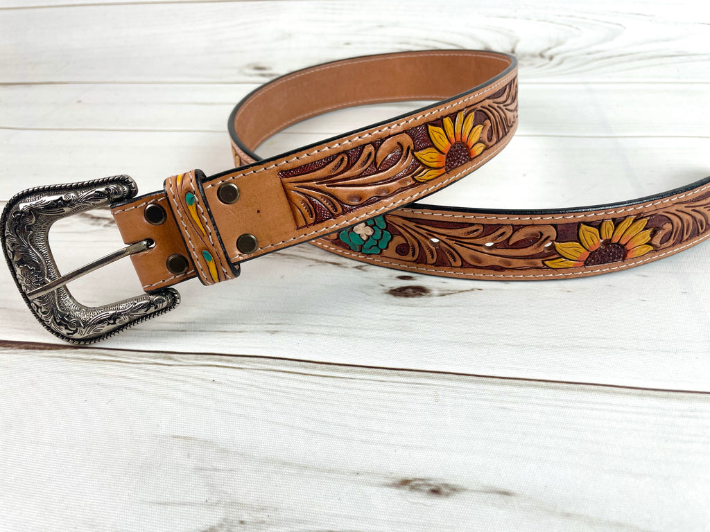 Sunflower & Blue Wild Flower Leather Woman display picture 1