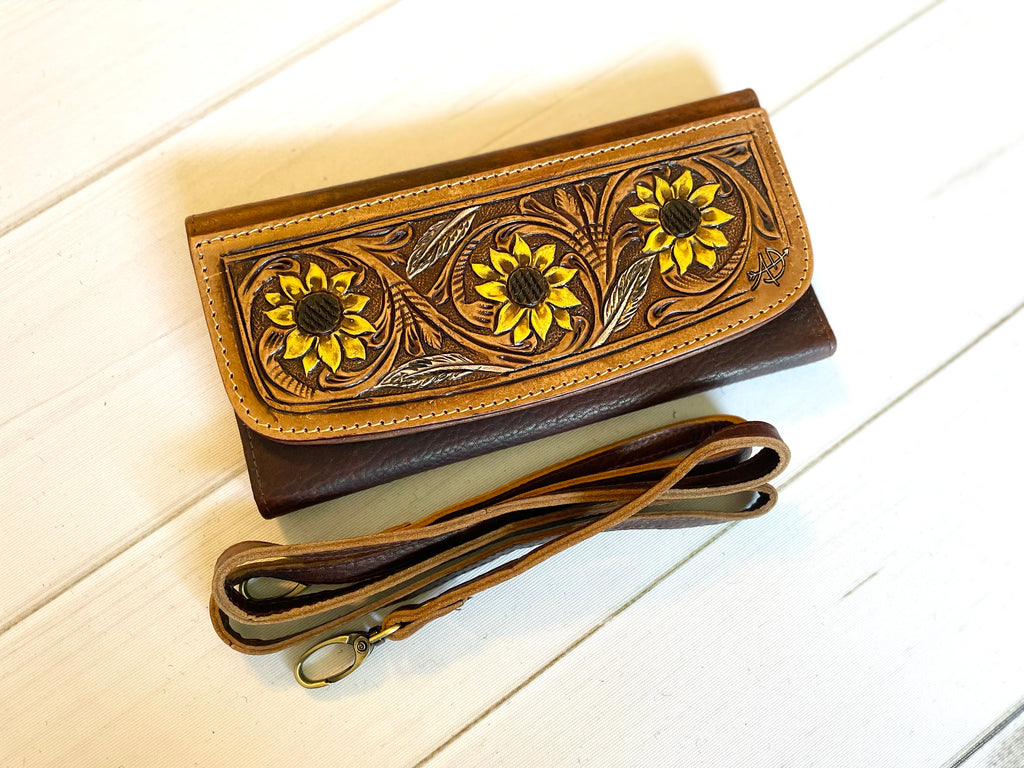 Powell Tooled Painted Leather Wallets with Straps – Cowgirl Barn & Tack
