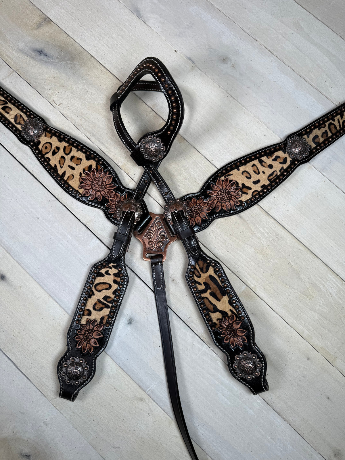 Sunflower Hair-on Cheetah Barrel Racer Concho Tack Set