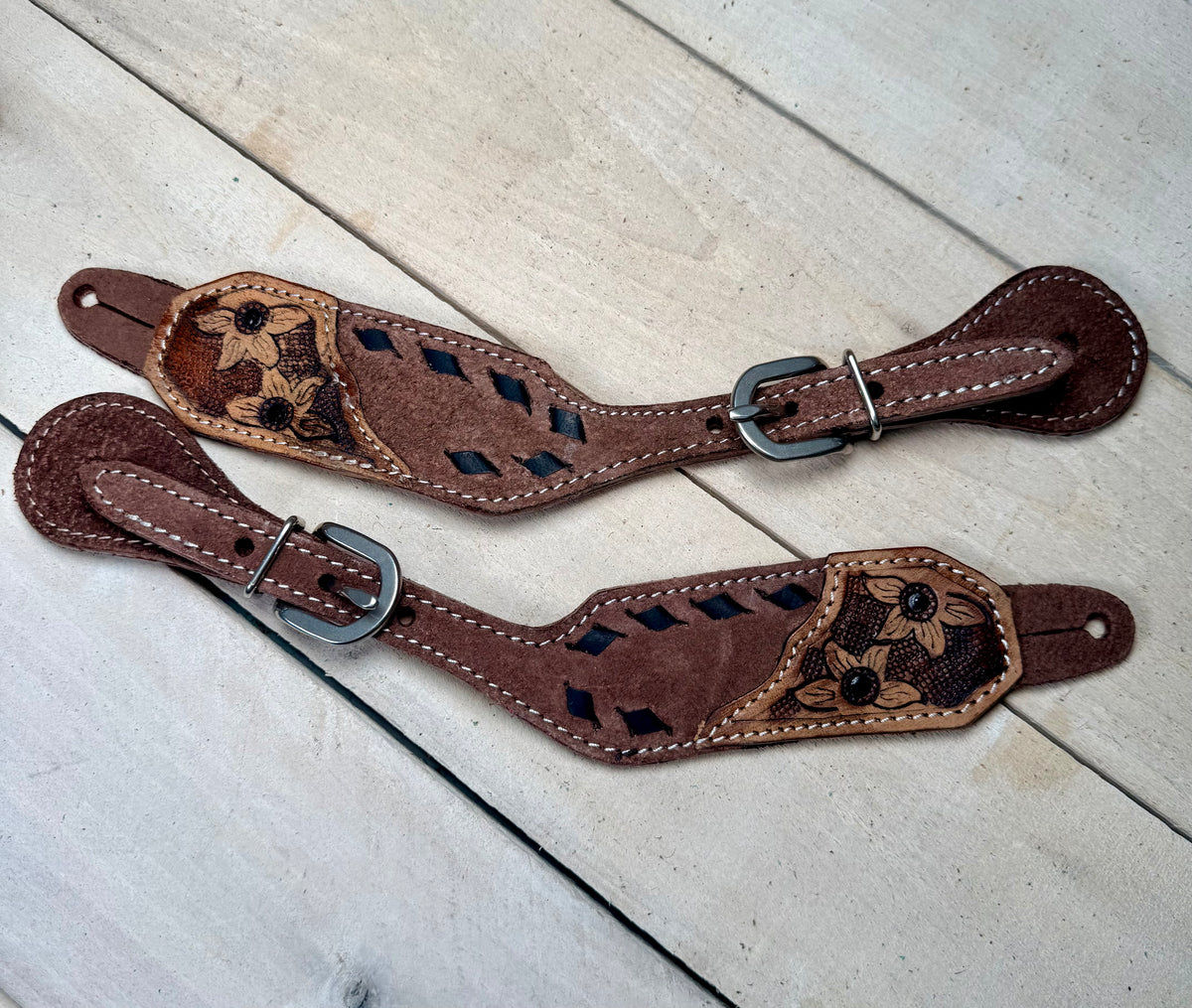 Daisy Buckstitch Rough Out Black Spur Straps