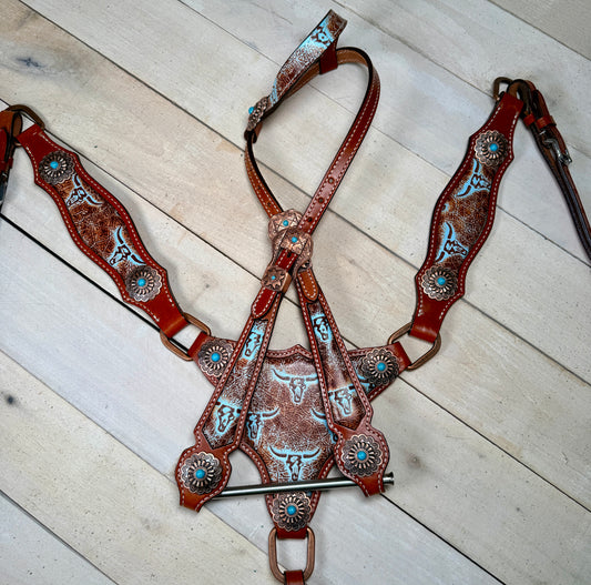 Weathered Steer Turquoise Concho Tack Set
