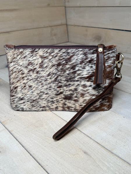 Hide On Carry All Wristlet Clutch (Med)