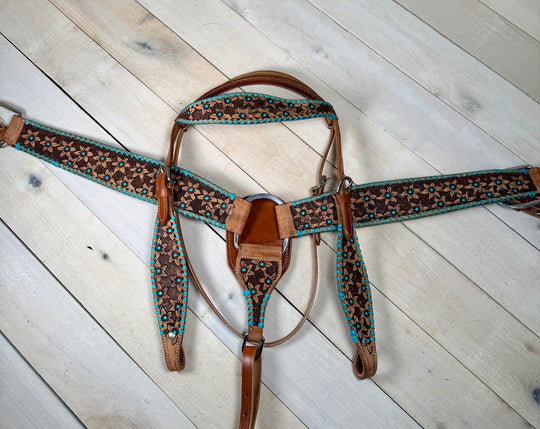 Daisy Tooled Turquoise Whipstitch Tack Set