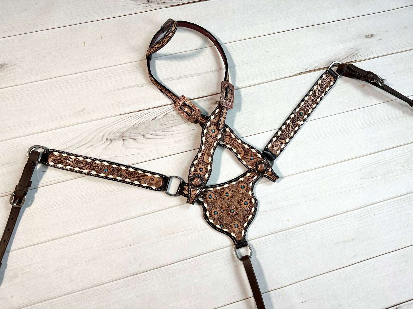 Blue Daisy Gladiator Style Leather Tack Set