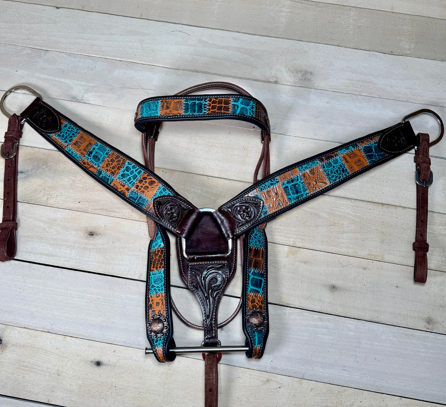 Gator and Turquoise Dark Leather Tack Set