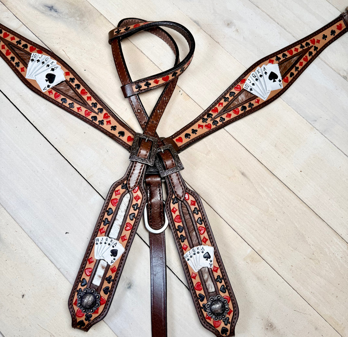 Royal Flush Painted Hide On Tack Set