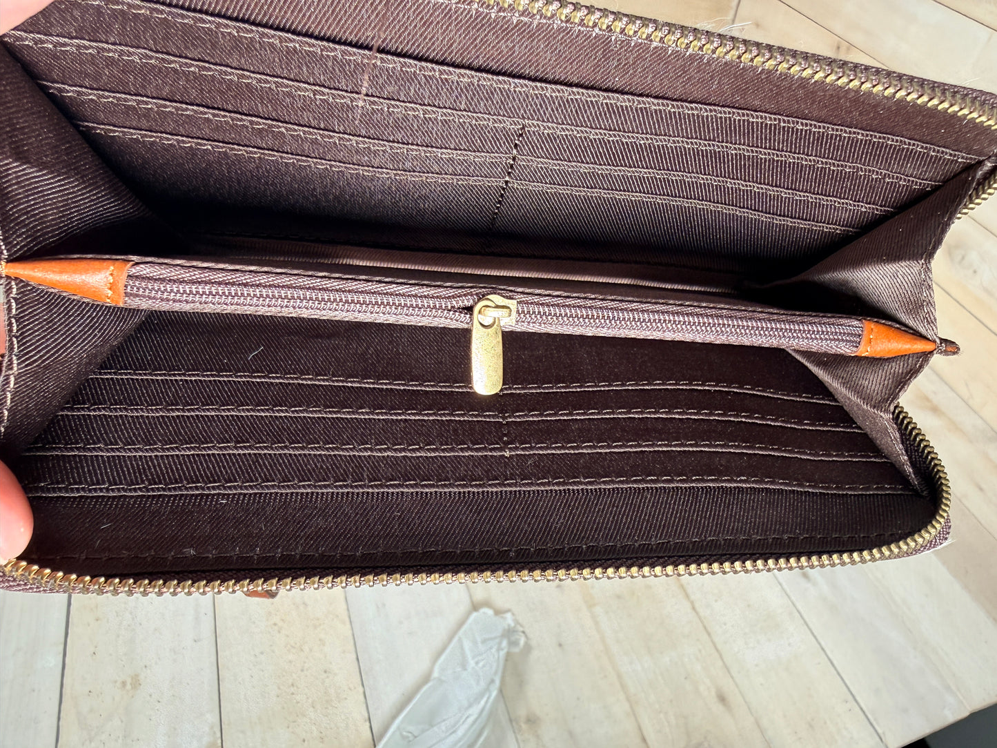 Brown Cowhide Leather Outer Wallet