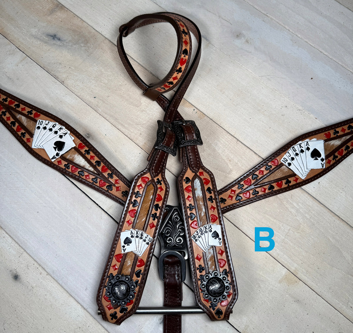 Royal Flush Painted Hide On Tack Set