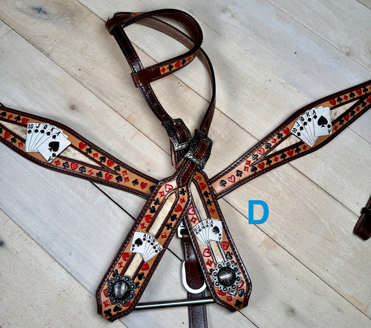 Royal Flush Painted Hide On Tack Set