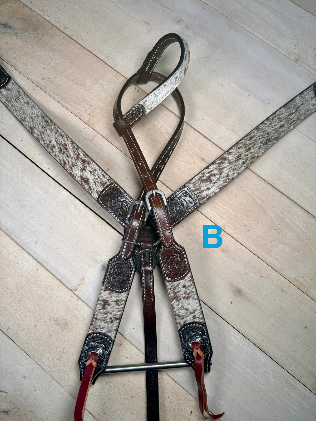 Single Ear Brown and White Hide Tack Set