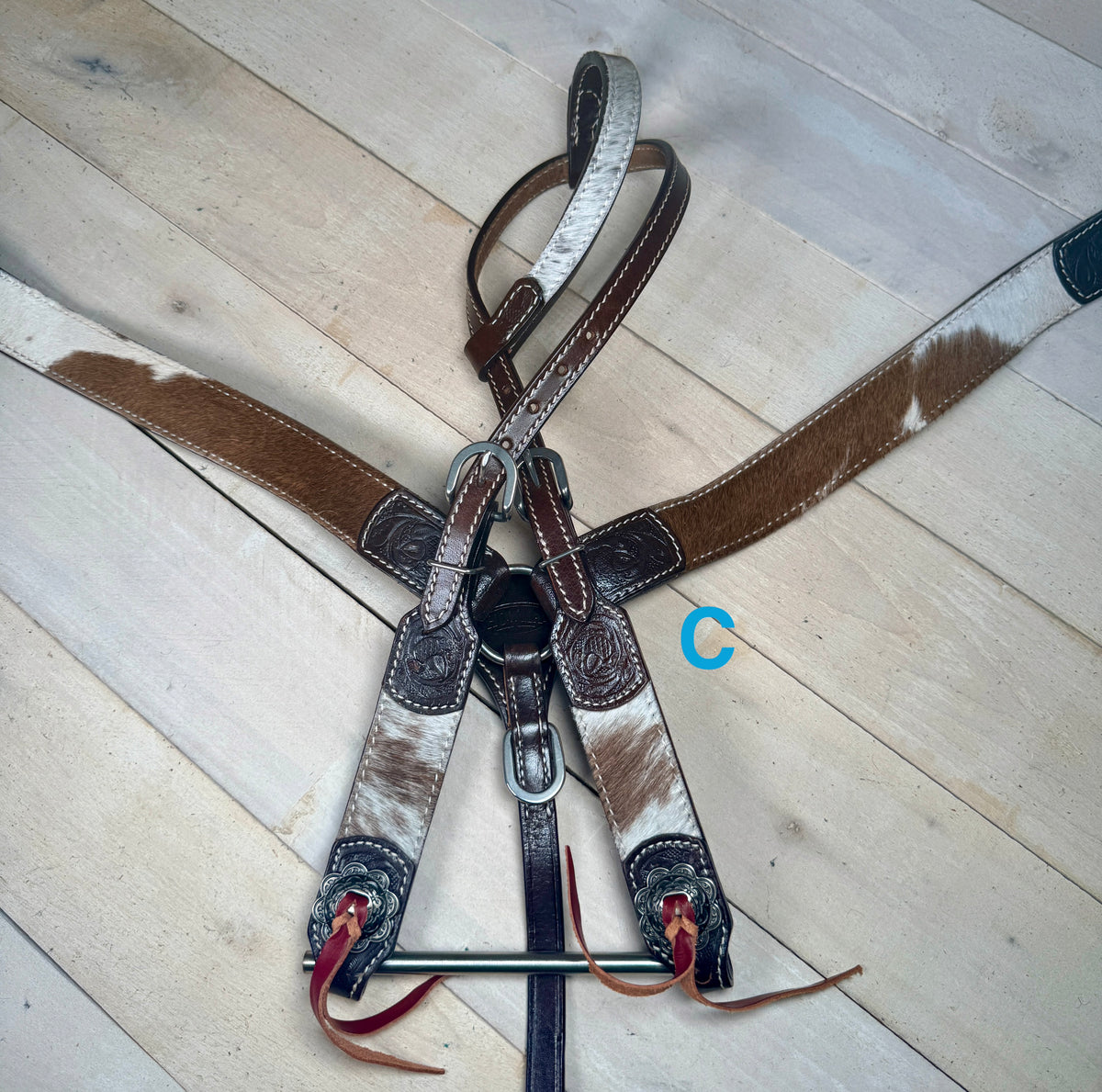 Single Ear Brown and White Hide Tack Set