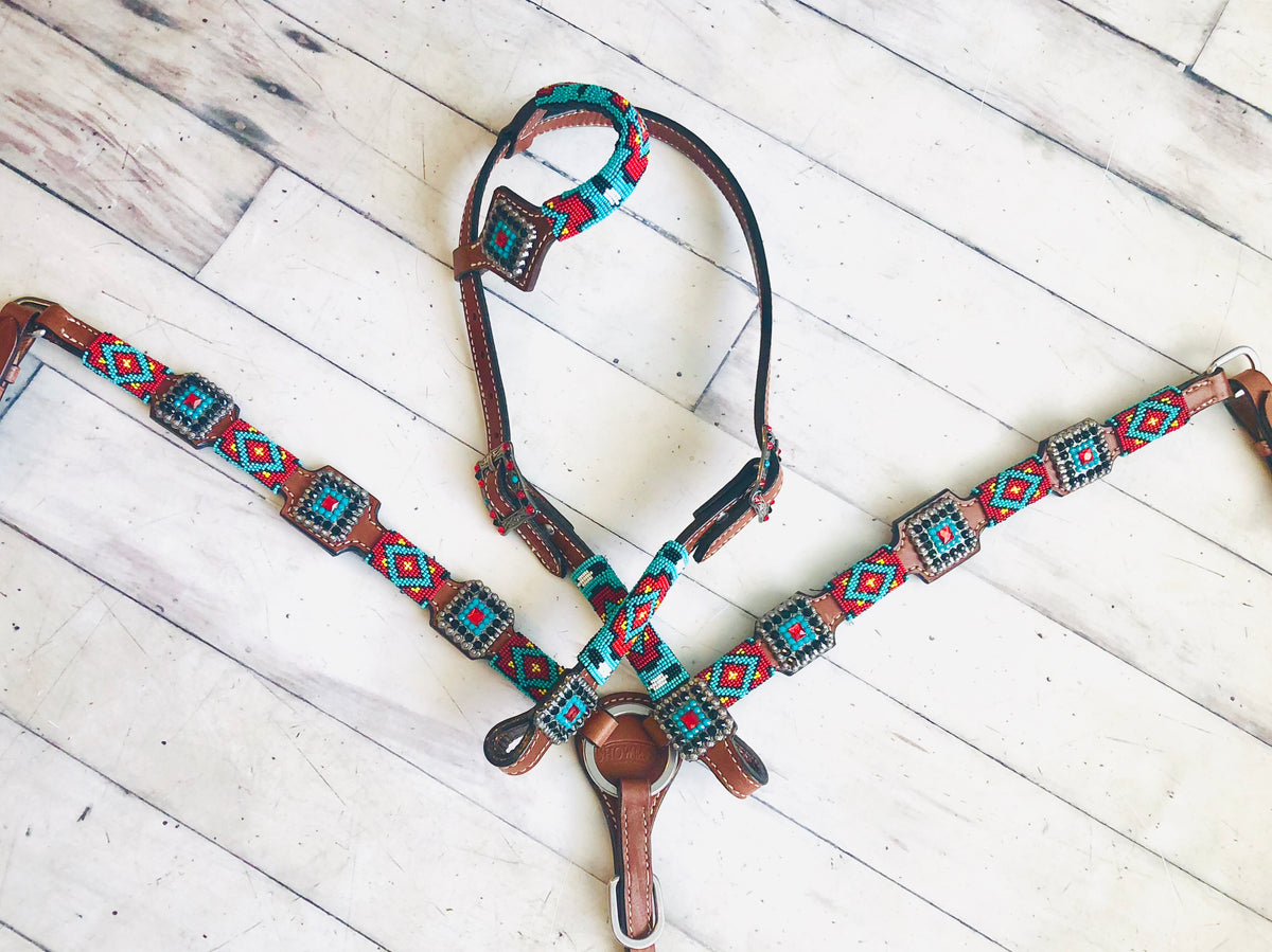 Red and Teal Beaded Diamond Pattern Tack Set