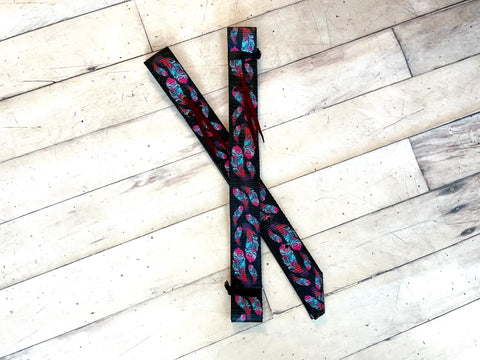 Multi Colored Feather on Black Background Cinch Strap Set