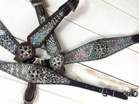 Iridescent Snake Skin Pattern Tack Set