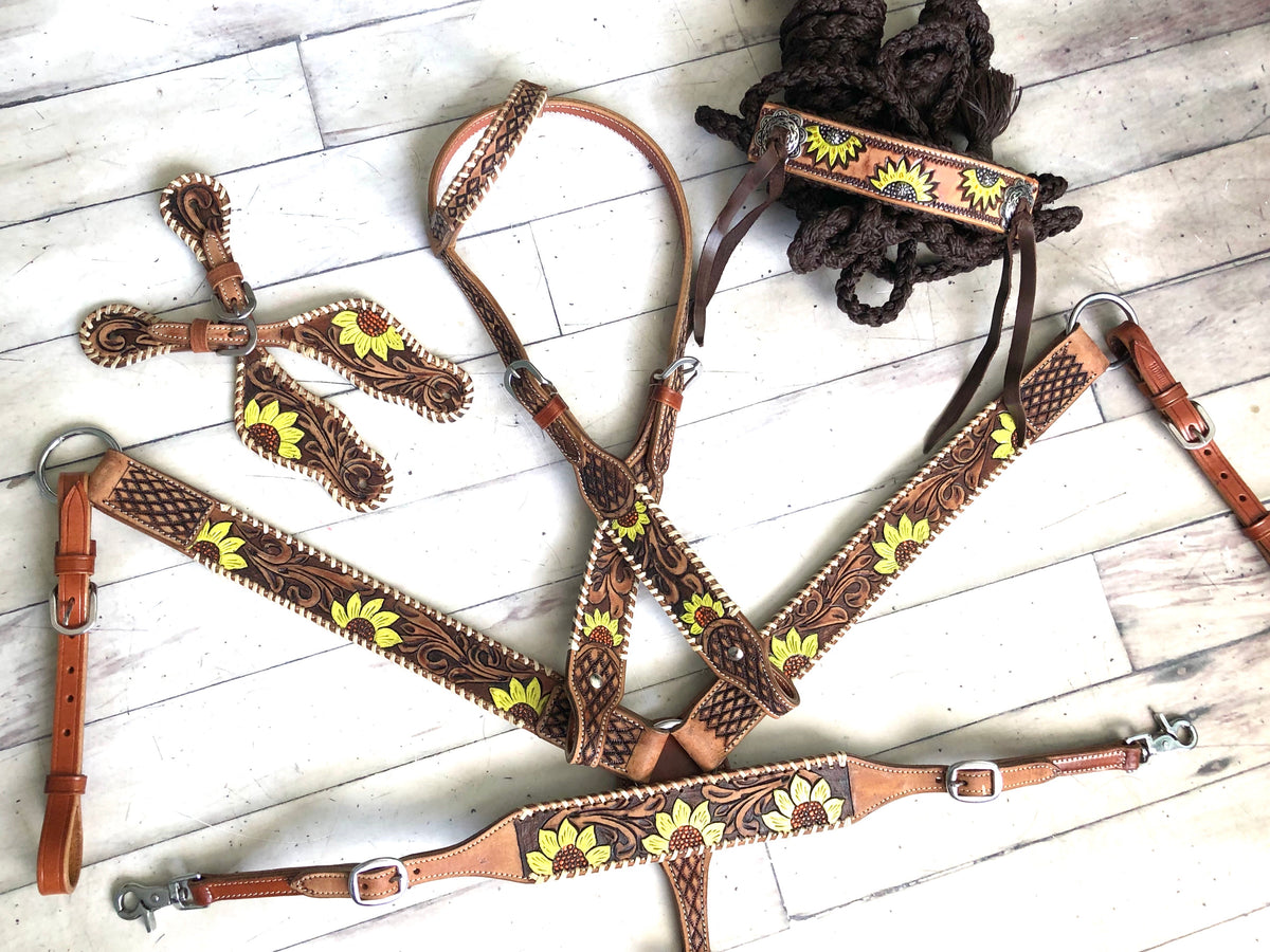 Sunflower Whipstitch Tack Set
