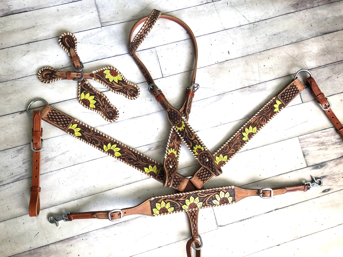 Sunflower Whipstitch Tack Set